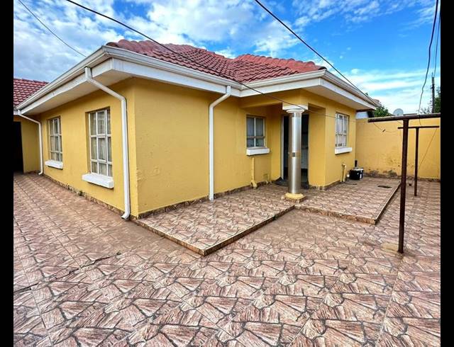 3 BEDROOM PROPERTY TO RENT IN PROTEA GLEN